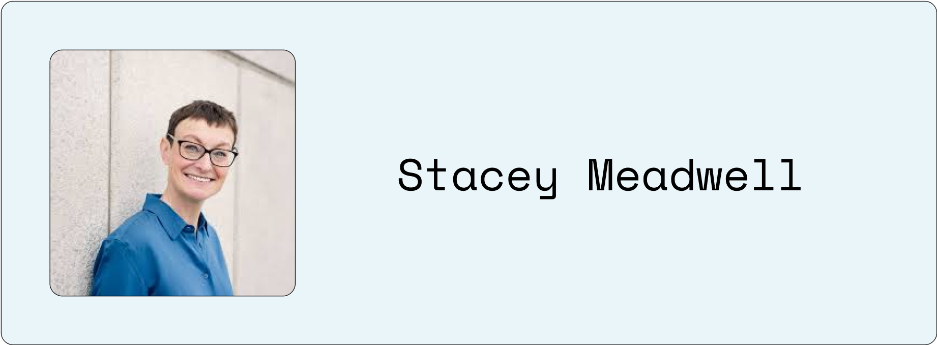 Stacey Meadwell,  freelance content writer headshot